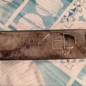 Naked Smokey palette